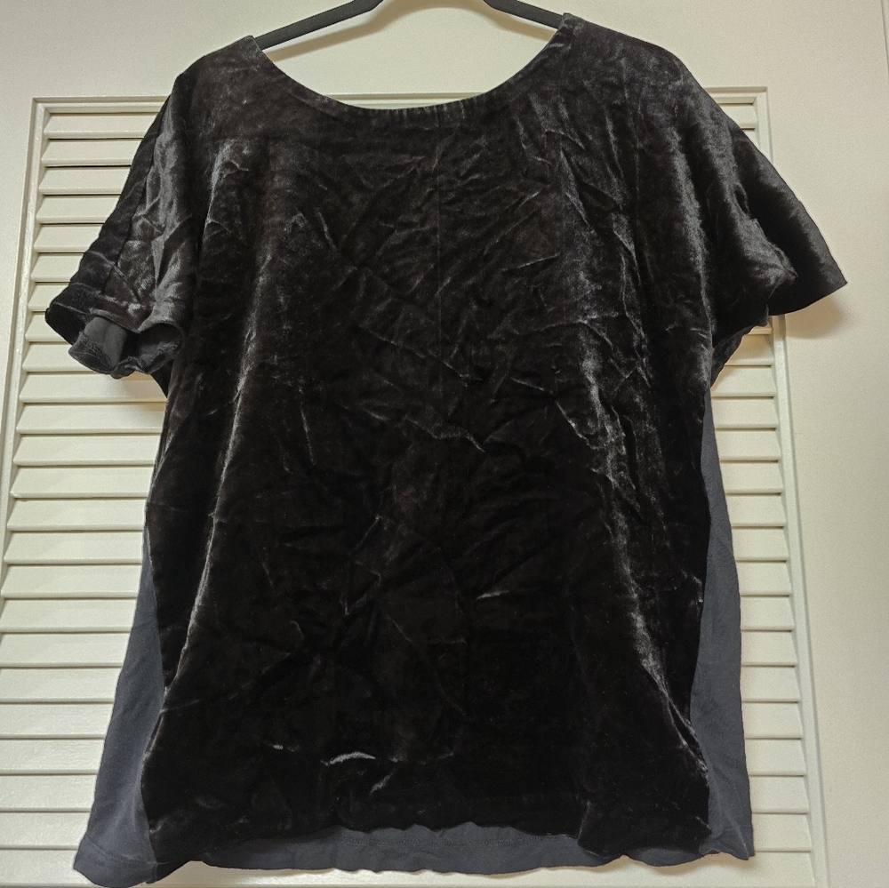 Lucky Brand - Black Short-Sleeve Top With Back Zipper & Velvet Detail